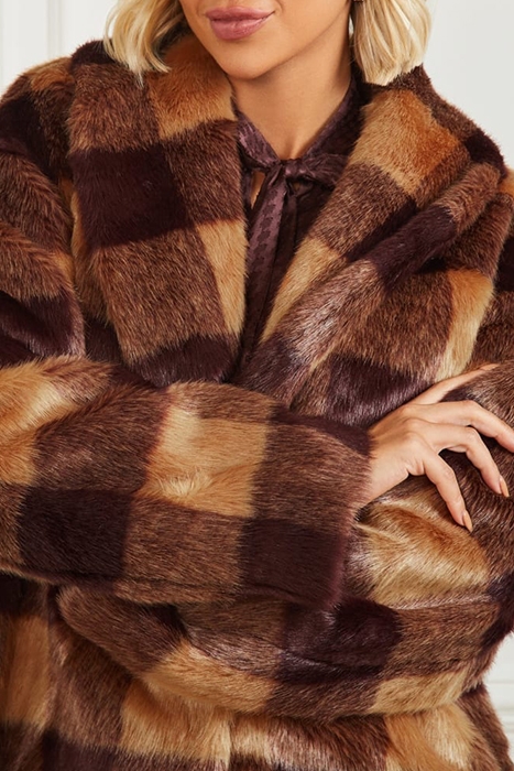 ROCHELLE COAT CAMEL AND DARK BOURB 4