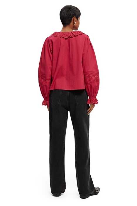 V-NECK SHIRT WITH BRODERIE IN ORGANIC COTTON CHERRY PIE 5