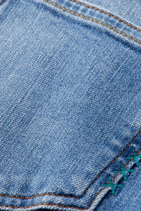 THE TIDE BALLOON JEANS – CLEAR SKIES 8