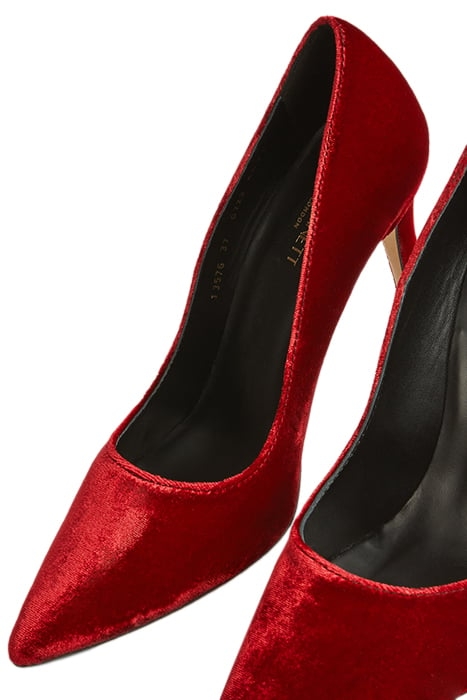 CC FERN POINTED COURTS RED 4