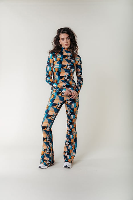 SMALL SCENERY PEACHED EXTRA FLARE PANTS TANGERINE 1