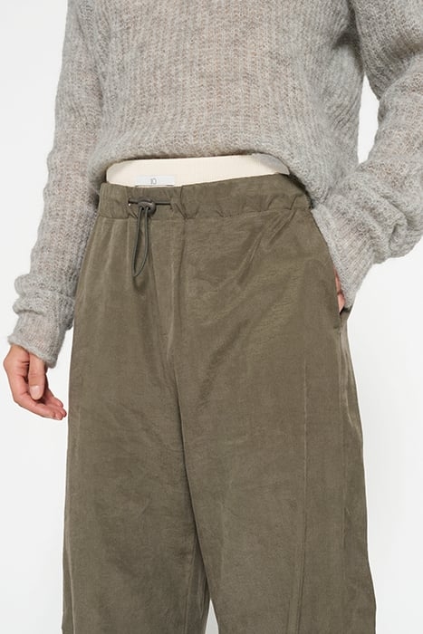 PARACHUTE PANTS DARK MOSS 4