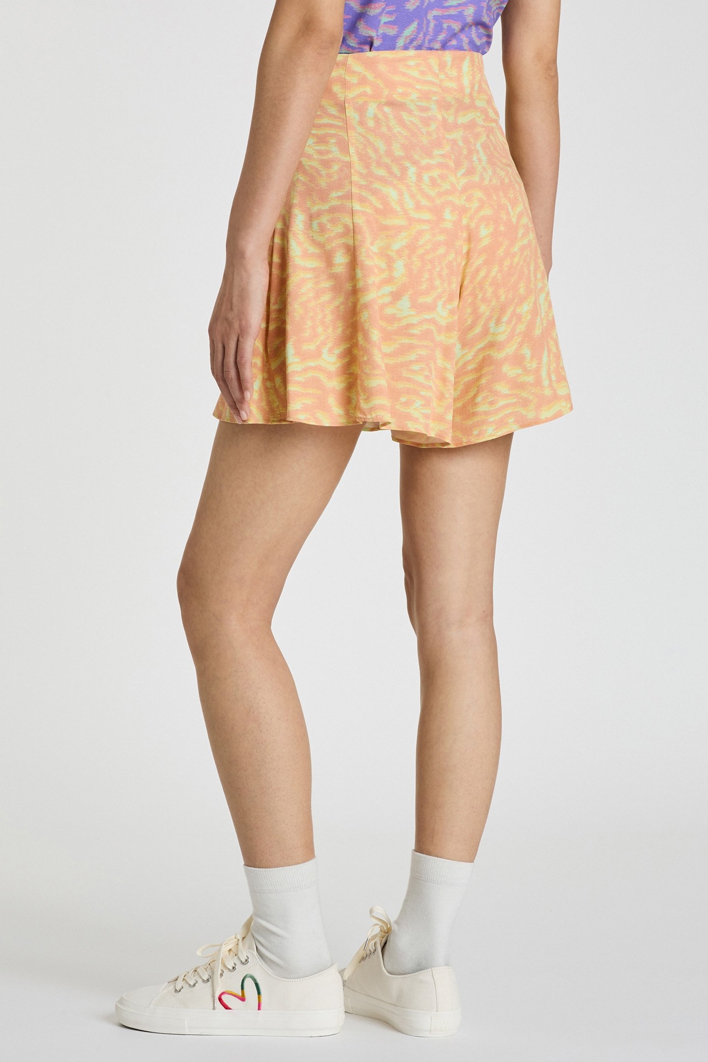 WOMENS SHORTS OCHRE YELLOW 2
