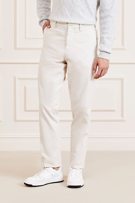 BEN URBAN CHINO DREAMY MOON 1