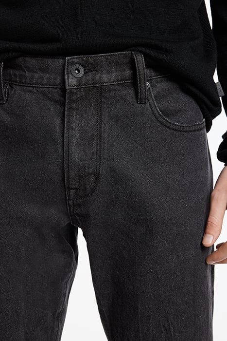 J704 - TAPER FIT - DANI WASH BLACK 3