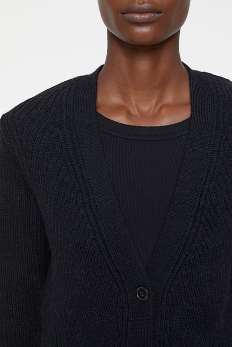 V CARDIGAN LONG SLEEVE KNITS BLACK 5
