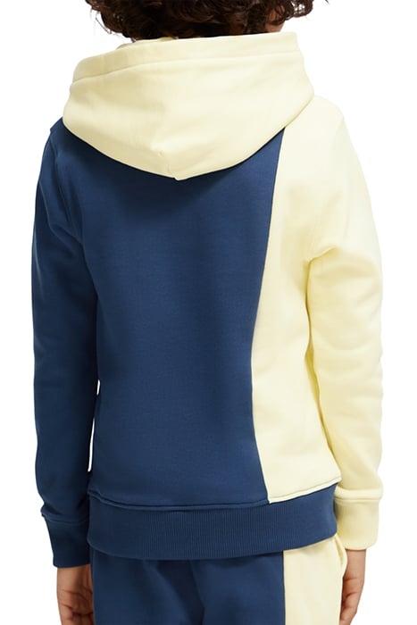 BOYS REGULAR FIT COLOURBLOCK HOODIE IN ORGANIC COTTON STORM 2